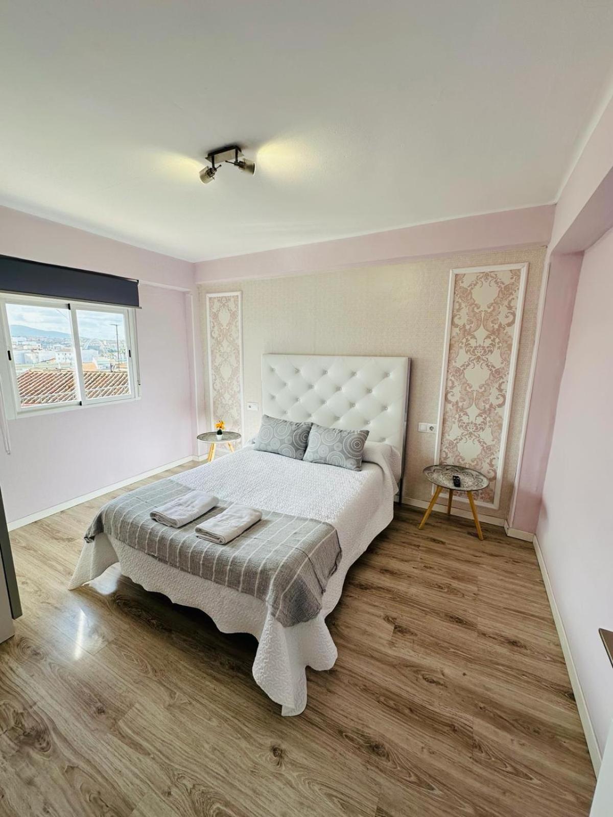 Imperium Apartamentos Centro Parking Gratis Мерида Екстериор снимка