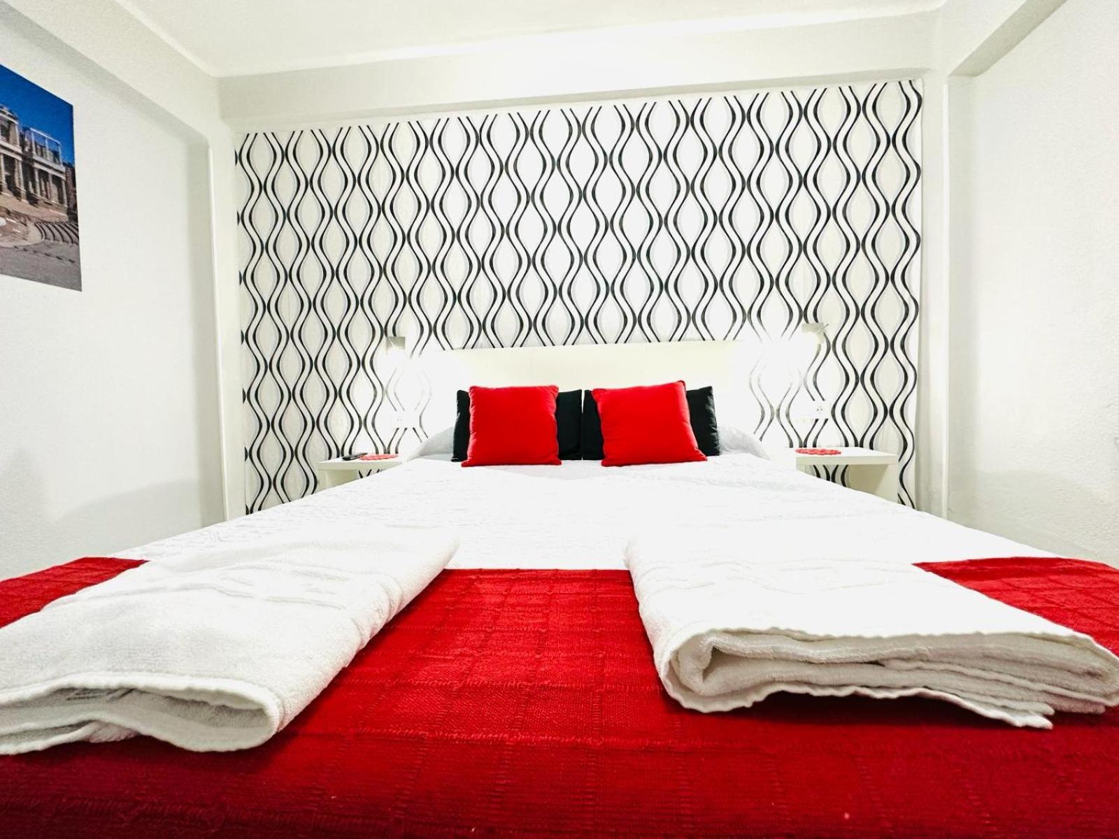 Imperium Apartamentos Centro Parking Gratis Мерида Екстериор снимка