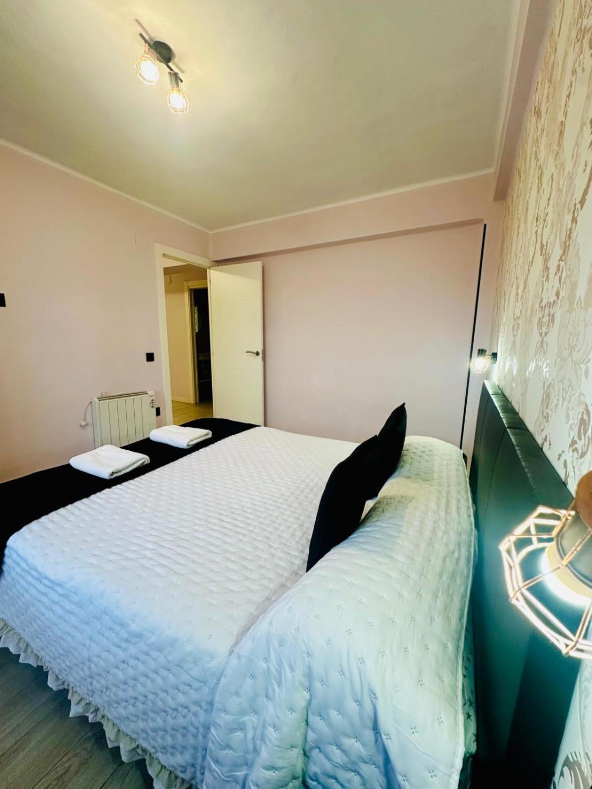 Imperium Apartamentos Centro Parking Gratis Мерида Екстериор снимка
